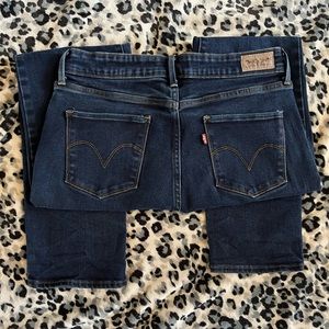 Levi’s straight leg